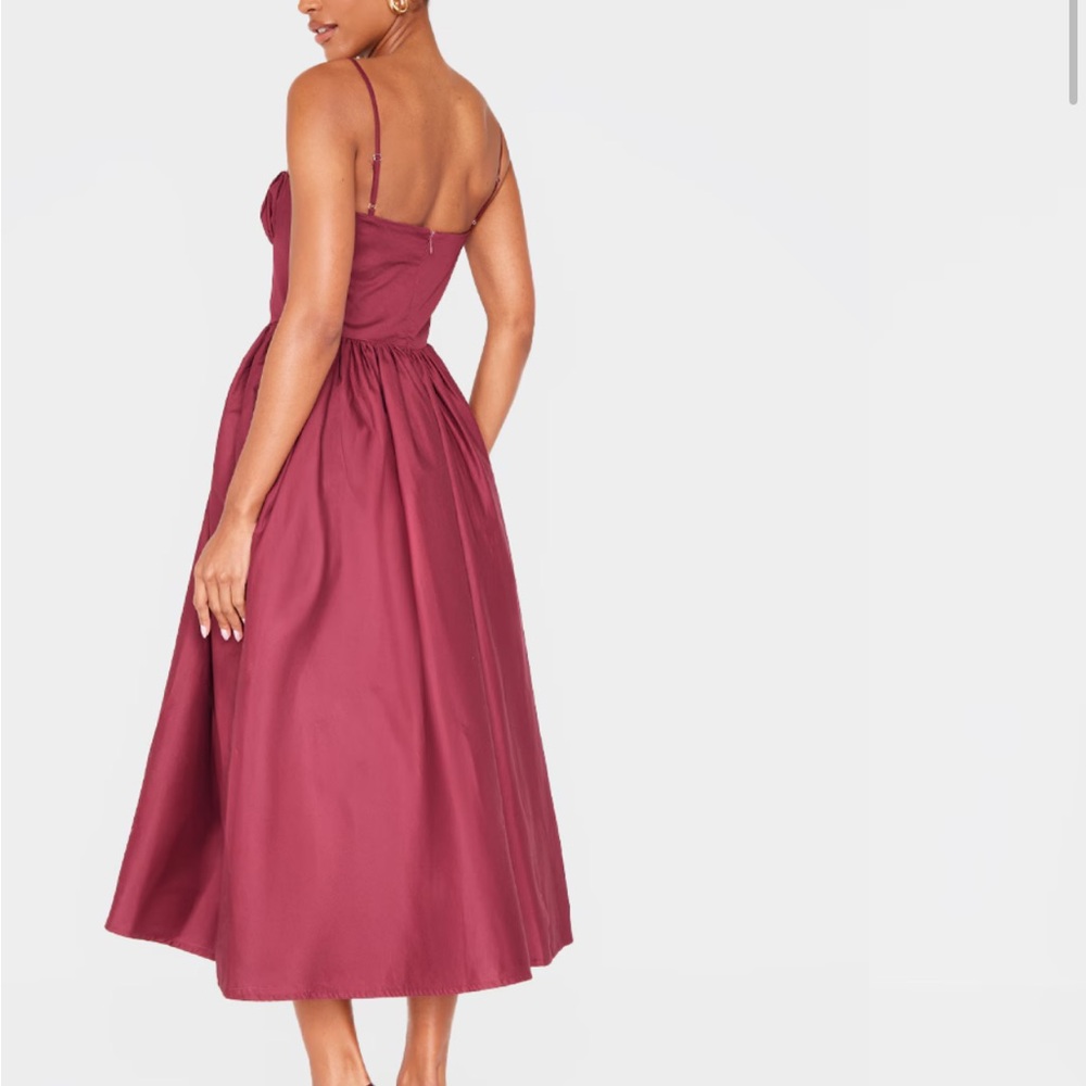 PrettyLittleThing - BURGUNDY RUCHED BUST CORSET STRAPPY MIDAXI DRESS - Picture 3 of 4